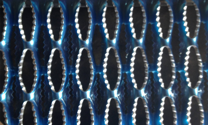 碳鋼鱷魚嘴防滑板